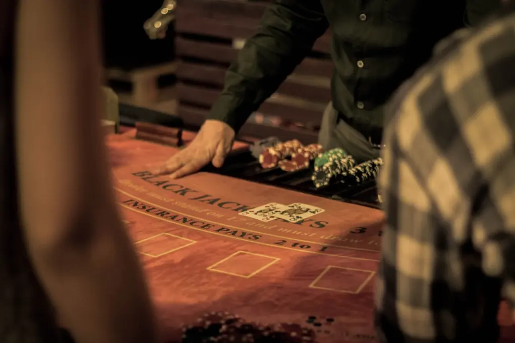 Casino Tier Status Explained: How Loyalty Levels Work and Whether Elite Status Is Worth It