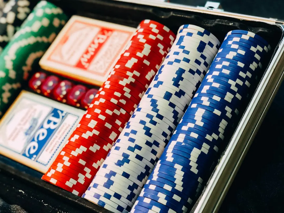 Joker Poker Strategy: Wild Joker Pay Tables, Kings or Better, RTP and Optimal Holds