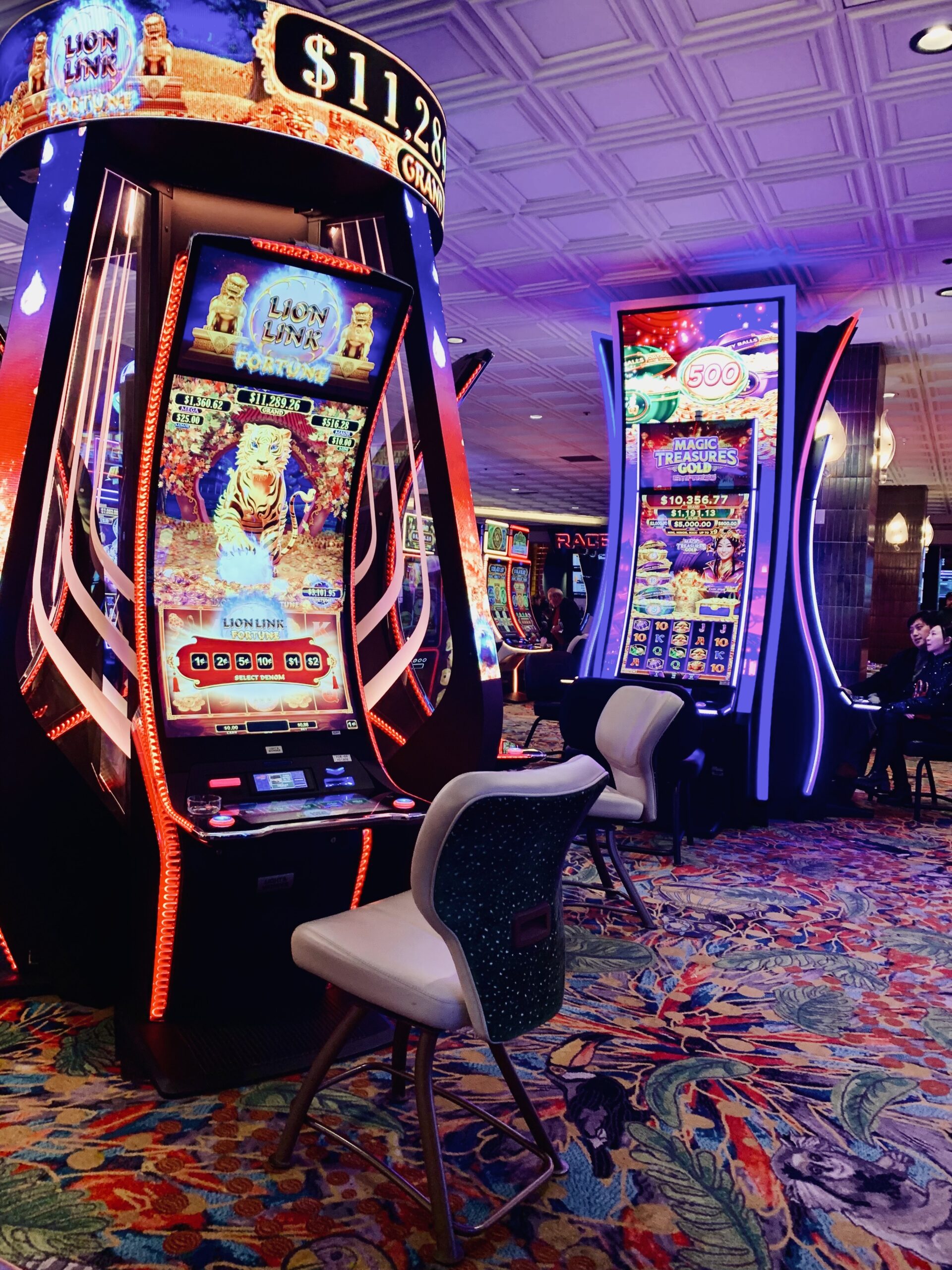 The Future of Gambling Is Watching You: How Casinos Use AI, Player Tracking and Foundation Software to Keep You Chasing