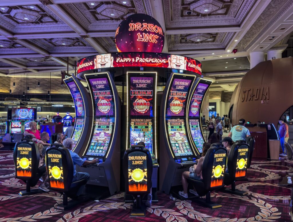 Low vs. High Volatility Slots: Triple Diamond vs. Dragon Link